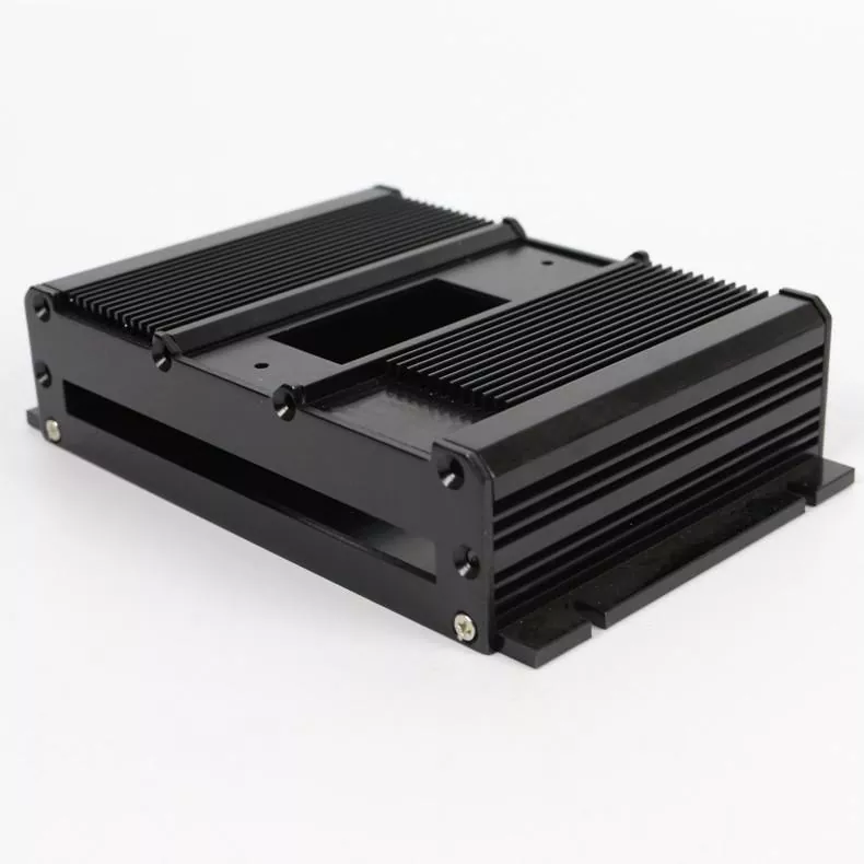Hoe kan een CNC-gefreesde aluminium behuizing met groeven en uitsparingen de precisie, pasvorm en productprestaties verbeteren